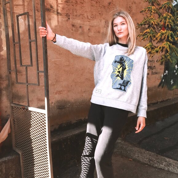 Reworked Skater Sweatshirt - Picture 5 of 6